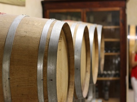 Tasmanian winemaker enters voluntary administration