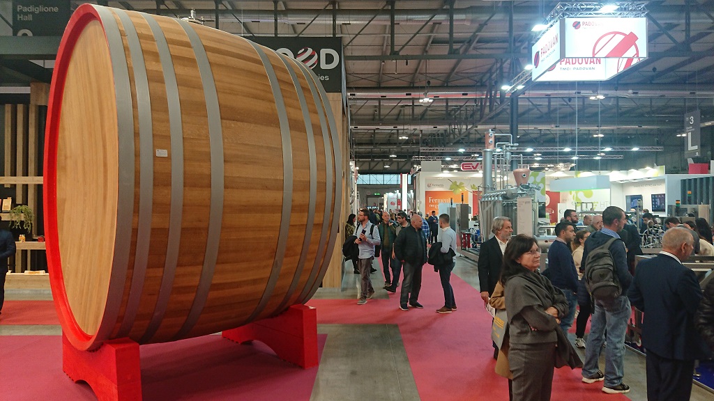 World’s leading wine technology on display as SIMEI 2022 begins